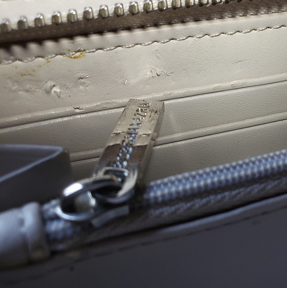 C8,245 BCBGMaxAzria Zipper Wallet Clutch - Picture 8 of 8